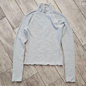 SO Gray Waffle Knit Long Sleeve Mock Neck Top Size S